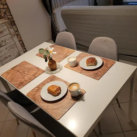 2 Zkb-wohnung Apartamento *